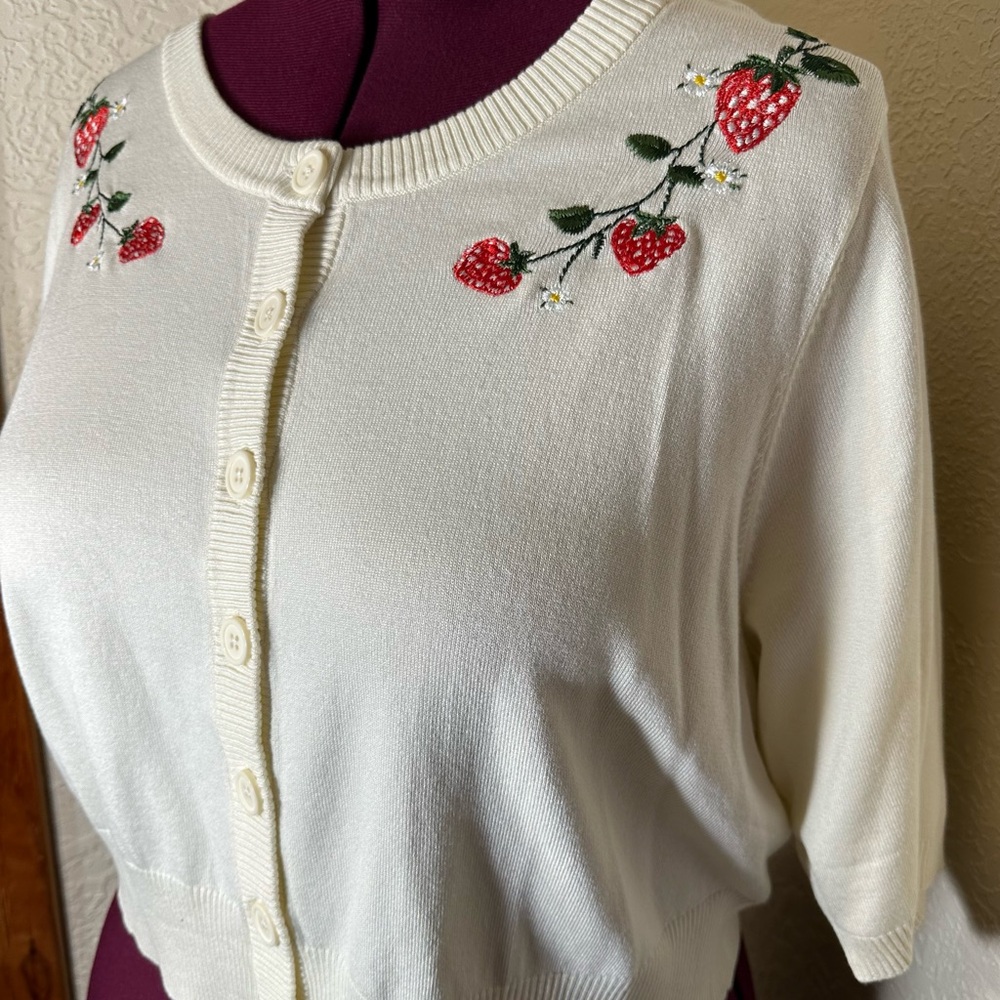 4x 26/28 fits 3x 4x ⭐️NEW Torrid Retro Chic Embroidered Cropped Cardigan - Picture 8 of 13